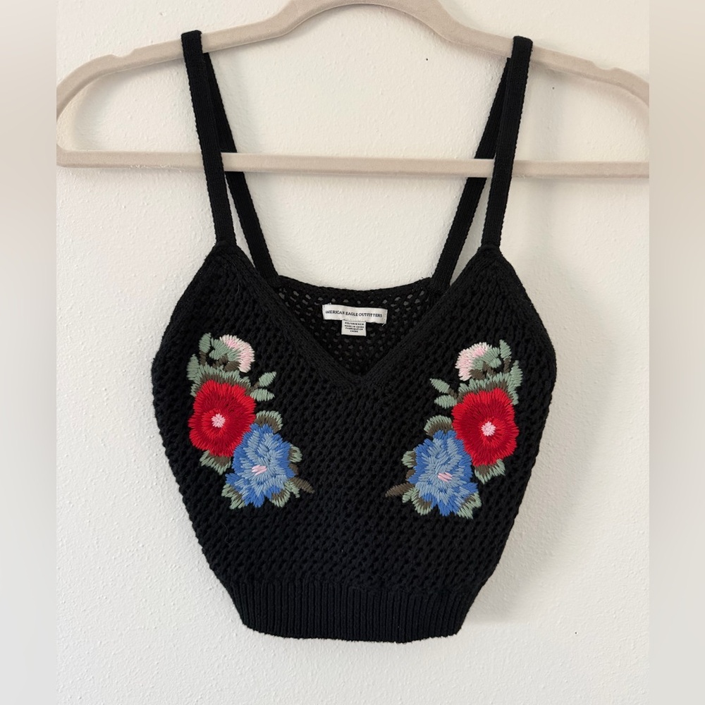American eagle Y2K crotched floral embroidered tank top size xs